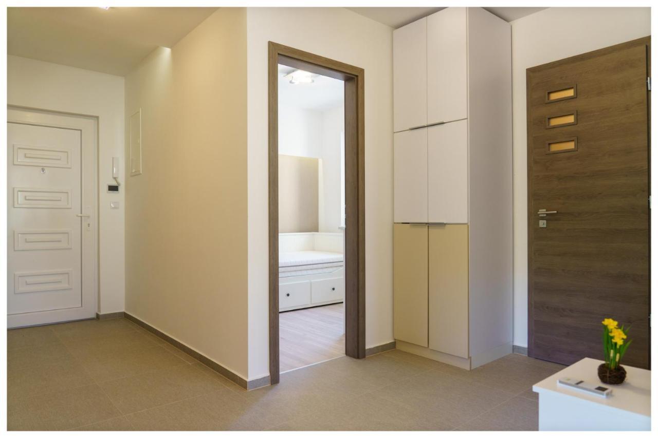 Kenese Regatta Apartman Balatonkenese Exterior photo